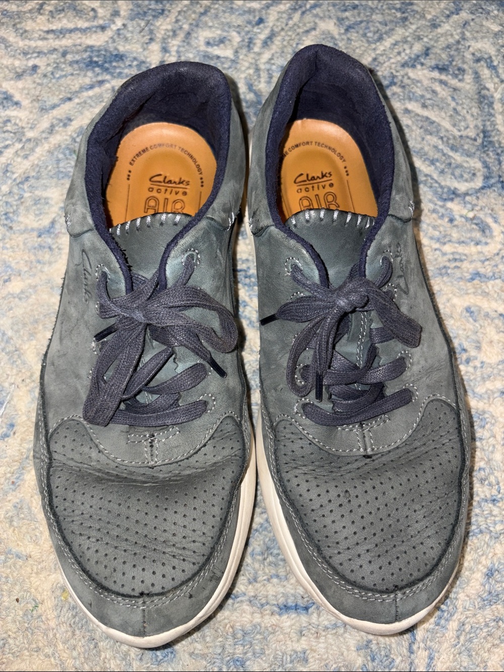 Clarks Men’s Blue-Grey Suede Lace-Up Sneakers